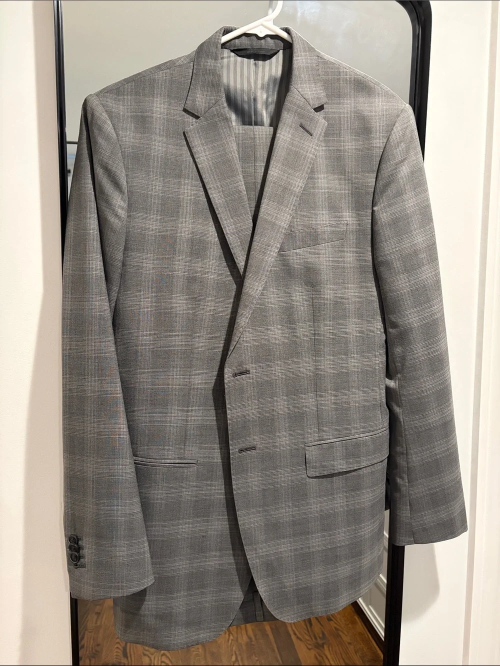 Banana Republic Gray Plaid Men's Suit Blazer
